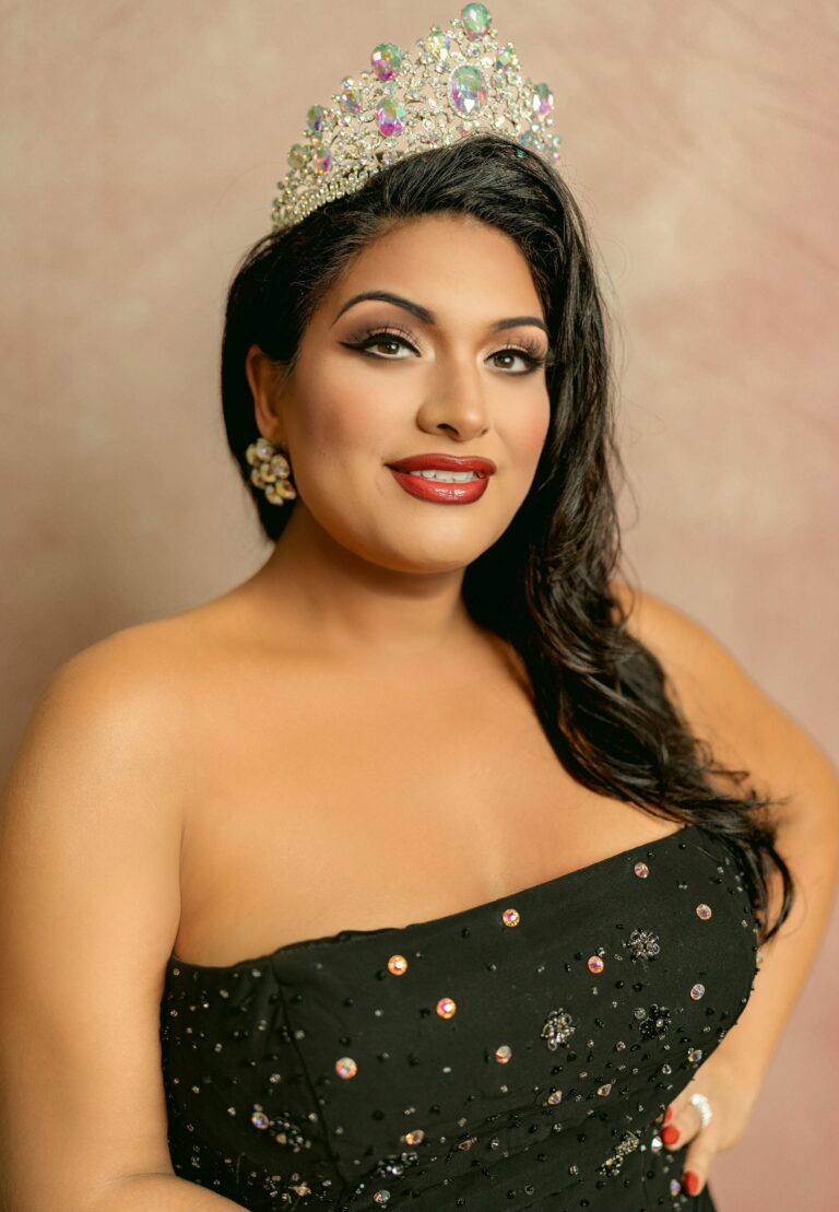 Kitana Sánchez, diva performer – photo 1 of 3